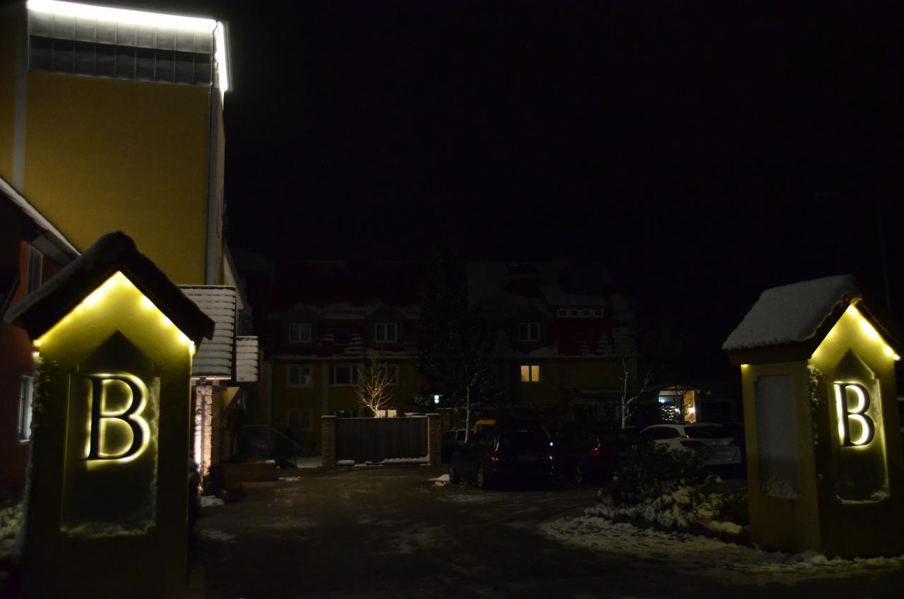 Hotel Bergwirt Herrieden Exterior foto